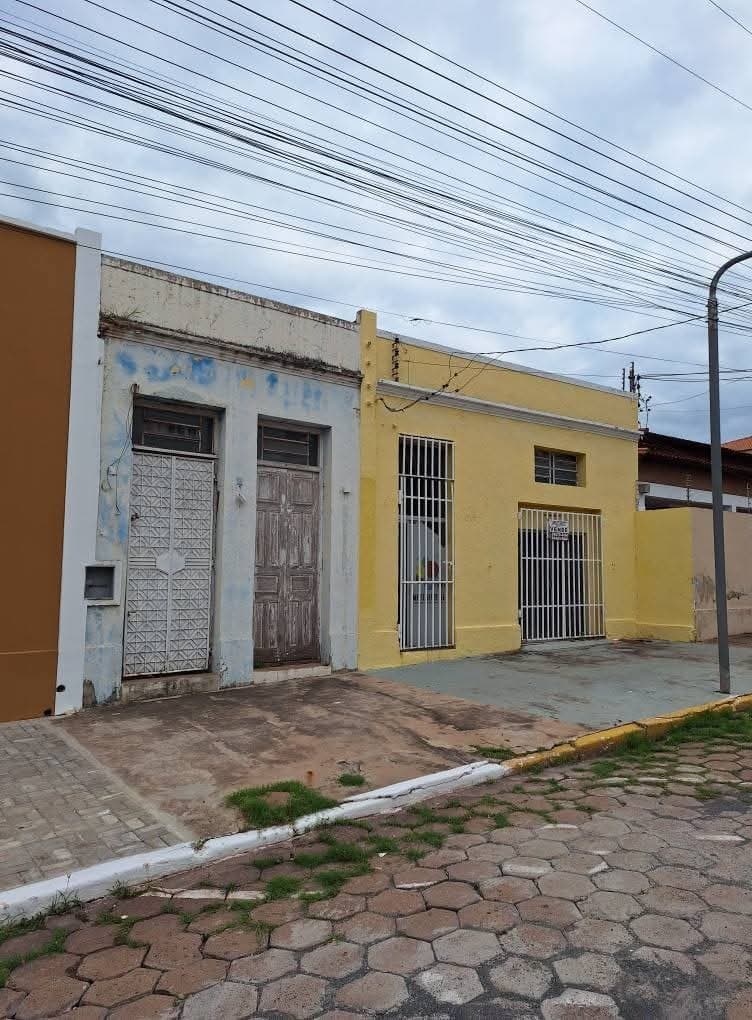 Imóvel comercial à venda no centro de Corumbá com grande potencial